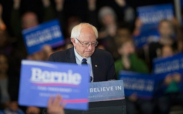 Democratic presidential candidate Senator Bernie Sanders (D-Vermont) arrives at a campaign rally in Milwaukee, Wisconsin, on April 4, 2016. (Scott Olson/Getty Images/AFP)