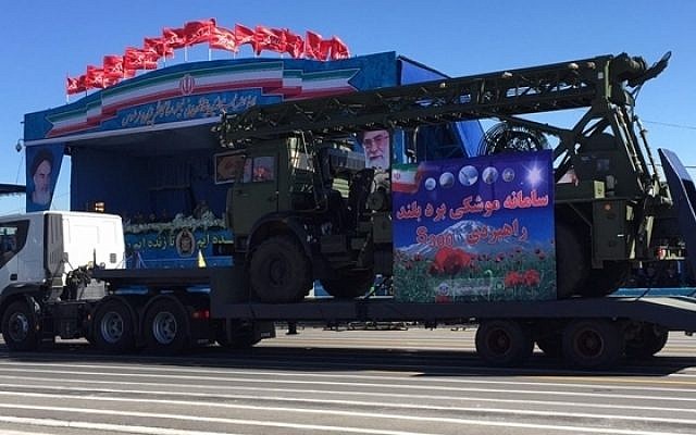 Iran showcases what it claims are parts of its newly received S-300 missile defense batteries in Tehran on April 17, 2016. (Fars News Agency)