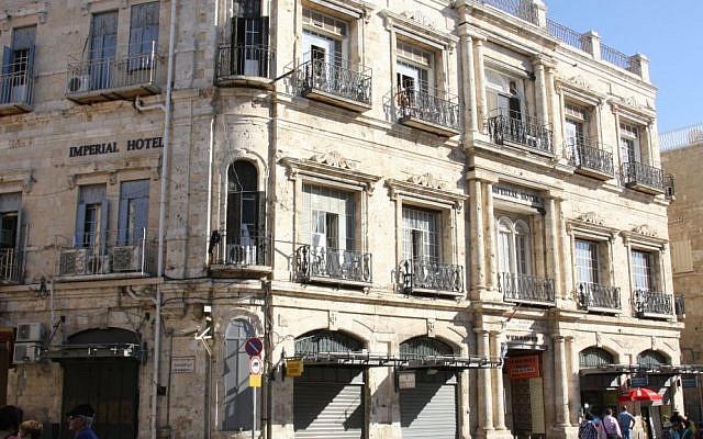 Uno de los edificios intervenidos, el Hotel Imperial en la Puerta de Jaffa