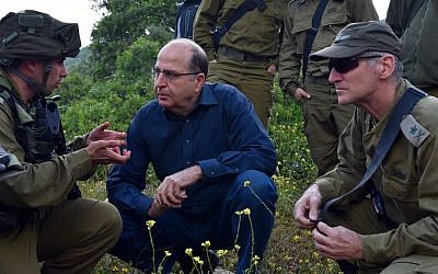 File: Defense Minister Moshe Ya'alon with IDF Deputy Chief of Staff Maj. Gen. Yair Golan and other soldiers, April 14, 2015. (Ariel Hermoni/Ministry of Defense/Flash90)