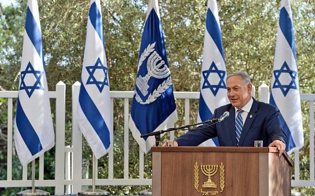 Prime Minister Benjamin Netanyahu speaks to the diplomatic corps at the President's Residence in Jerusalem on May 12, 2016. (Haim Zach/GPO)