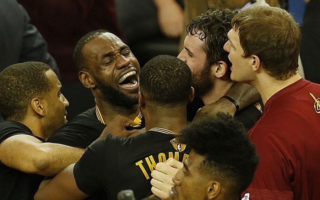 James and Cavaliers win thrilling NBA Finals game 7, 93-89