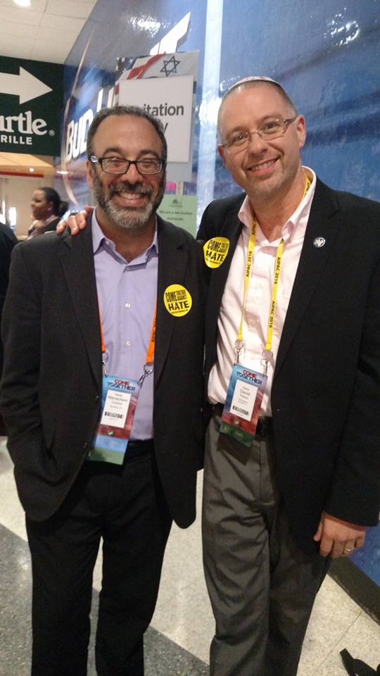 Rabbi David Paskin (right) with Rabbi Menachem Creditor at AIPAC's policy conference in March 2016 (Facebook)