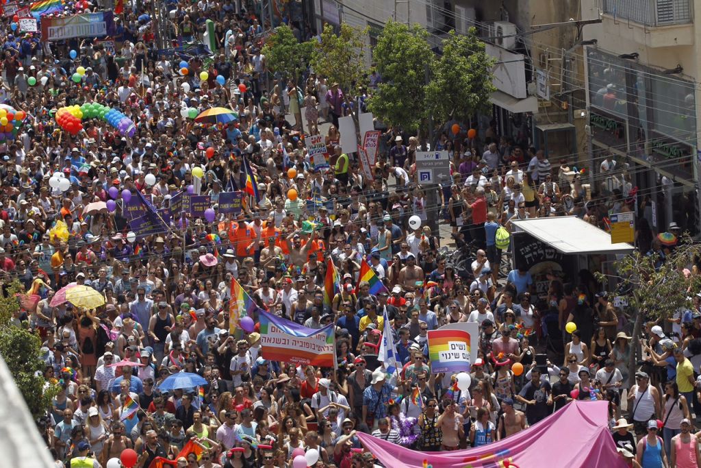 Tens of thousands participate at the annual Gay Pride Parade in Tel Aviv, on June 3, 2016. (Miriam Alster/Flash90)