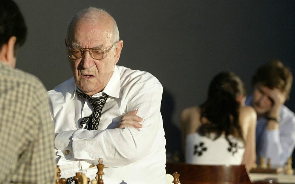 Victor Korchnoi, Soviet-born chess grandmaster, dead at 85