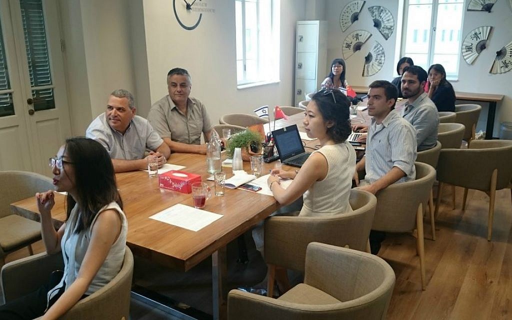 Investors pitch their technologies at TechCode Tel Aviv event (Courtesy)