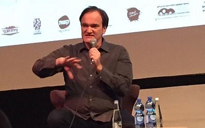 Quentin Tarantino speaks to an audience at the Jerusalem Film Festival on July 8, 2016 (David Horovitz / Times of Israel)