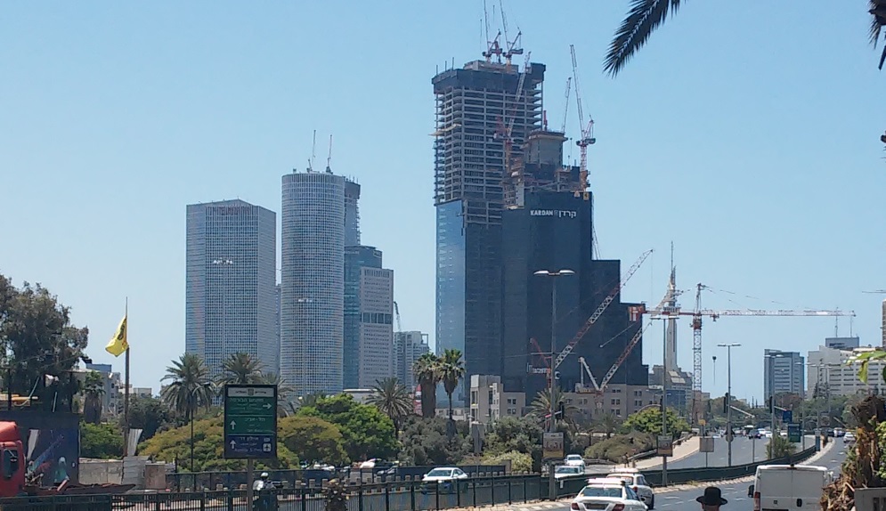 Tel Aviv skyscrapers (Simona Weinglass/Times of Israel)