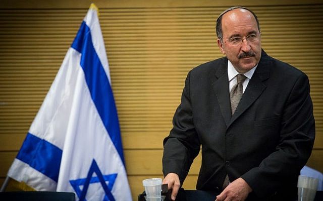 Former director-General of the Foreign Ministry Dore Gold at a Knesset committee meeting in Jerusalem, July 25, 2016. (Yonatan Sindel/Flash90)