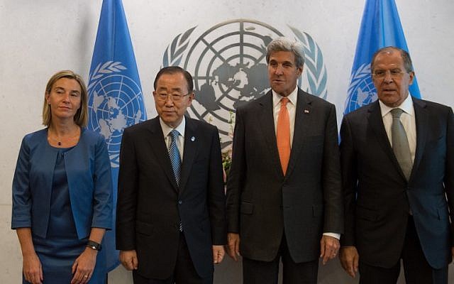 From left: EU High Representative Federica Mogherini, UN Secretary-General Ban Ki-moon, US Secretary of State John Kerry and Russian Foreign Minister Sergey Lavrov pose for photographers before a meeting of the Middle East Quartet at UN headquarters in New York on Sept. 23, 2016. (AFP PHOTO/Bryan R. Smith)