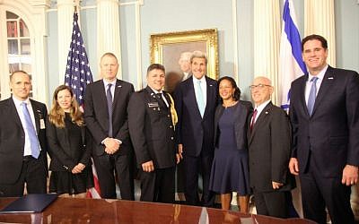The signing of the US-Israel military aid deal in the State Department on September 14, 2016 (Israeli Embassy, Washington)