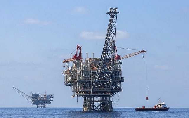 Israeli natural gas rigs in the Mediterranean Sea, September 2, 2015. (Flash90)