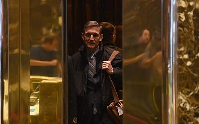 Retired general Michael Flynn arrives at Trump Tower for meetings with President-elect Donald Trump in New York, November 16, 2016. (AFP/TIMOTHY A. CLARY)