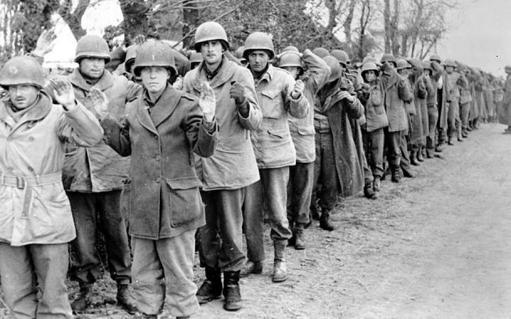 American prisoners captured in Ardennes in December 1944. (Wikimedia commons/Bundesarchiv, Bild 183-J28589 / CC-BY-SA 3.0)