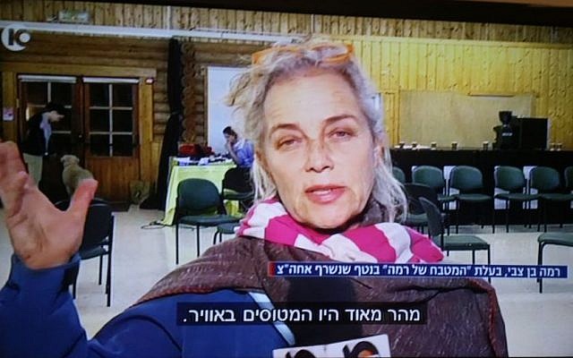 Rama Ben Zvi recalls watching her Nataf restaurant, Rama's Kitchen, being destroyed by a fire on November 25, 2016. (Channel 10)
