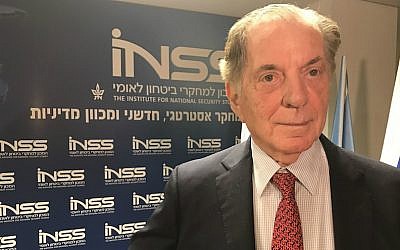Itamar Rabinovich, a former Israeli ambassador to the US, speaking at the Institute for National Security Studies in Tel Aviv, Nov. 9, 2016. (Andrew Tobin/JTA)