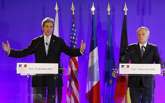 File: US Secretary of State John Kerry, left, and France's Foreign Minister Jean Marc Ayrault at a press conference after a meeting in Paris on December 10, 2016. (AFP/Patrick Kovarik)