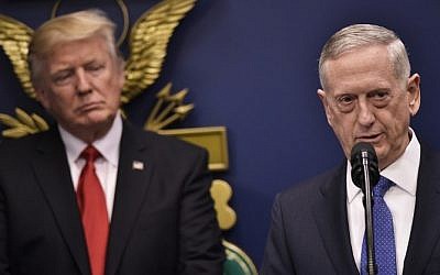 US Secretary of Defense James Mattis speaks after his ceremonial swearing-in as secretary of defense watched by US President Donald Trump on January 27, 2017 at the Pentagon in Washington, DC. AFP / MANDEL NGAN)
