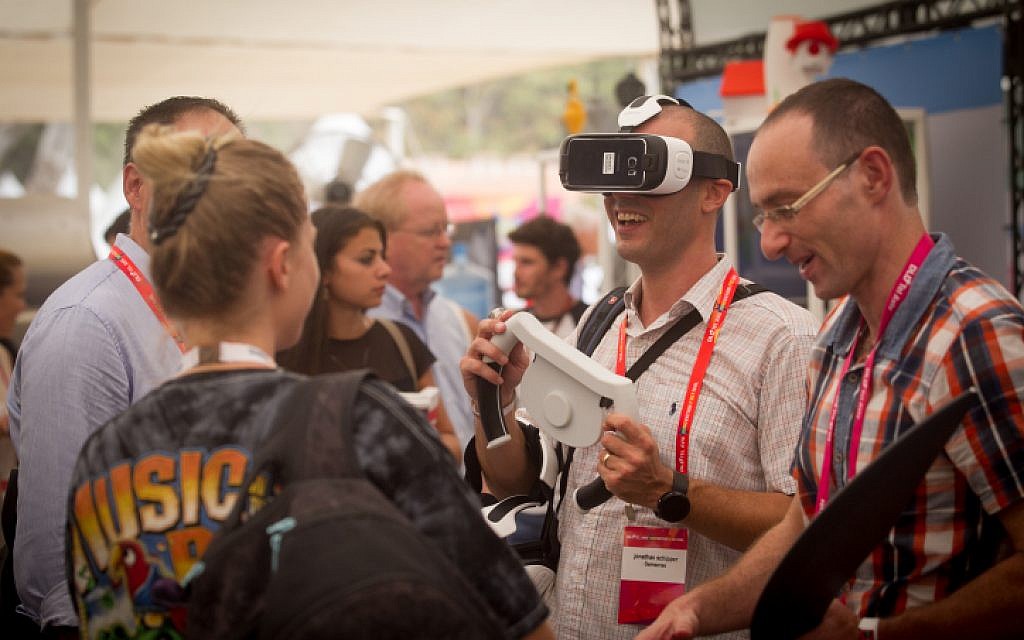 Illustrative: Participants at the DLD Tel Aviv Digital Conference, Israel's largest international Hi-tech gathering, featuring hundreds of start ups, VC’s, angel investors and leading multinationals, held at the Old Train Station complex in Tel Aviv on September 8, 2015. (Miriam Alster/FLASH90)
