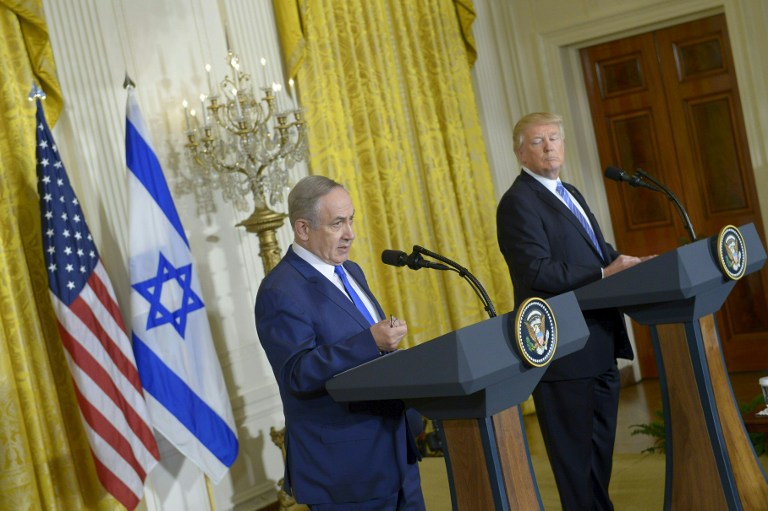 US President Donald Trump and Prime Minister Benjamin Netanyahu hold a joint press conference at the White House in Washington, DC February 15, 2017 (AFP PHOTO / Mandel Ngan)