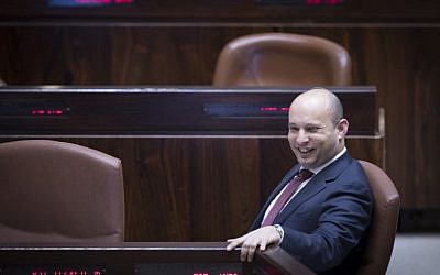 EDucation Minister Naftali Bennett in the Knesset during a vote on the Regulation Bill on February 6, 2017. (Yonatan Sindel/Flash90)