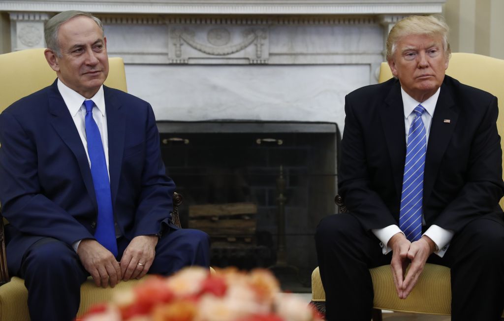 President Donald Trump and Israeli Prime Minister Benjamin Netanyahu meet in the Oval Office of the White House in Washington, February 15, 2017. (AP/Carolyn Kaster)