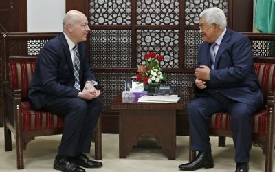 Palestinian Authority President Mahmoud Abbas (R) meets with Jason Greenblatt, Donald Trump's special representative for international negotiations, in the West Bank city of Ramallah, on March 14, 2017. (AFP Photo/Abbas Momani)