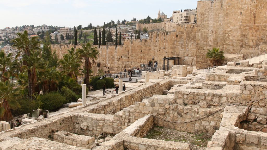 The Archaeological Park just outside Jerusalem's Old City walls. (Shmuel Bar-Am)
