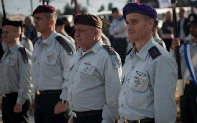IDF Chief of Staff Lt. Gen. Gadi Eisenkot (C) stands next to Maj. Gen Yoel Strick (R) at the headquarters of the Northern Command in Tzfat on March 19, 2017. (IDF spokesperson)