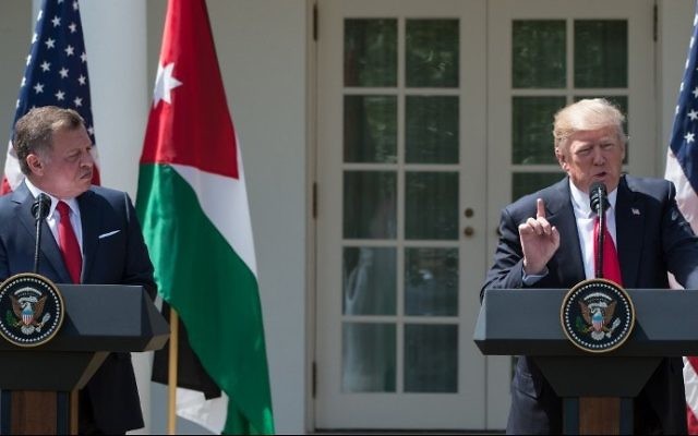 US President Donald Trump gives a press conference with King Abdullah II of Jordan in the Rose Garden at the White House on April 5, 2017. (AFP Photo/Nicholas Kamm)