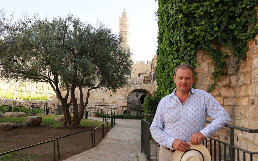 Hugh Bonneville in the Tower of David Museum garden during his two-week visit in Israel to film a show about Jesus, April, 2017 (Courtesy Tower of David Museum)