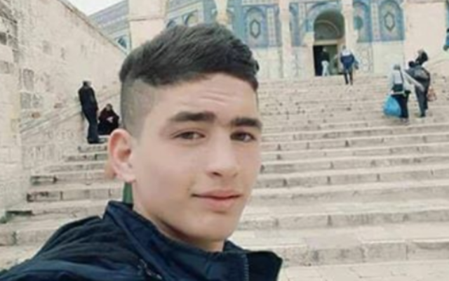 Ahmad Jazal, 17, from the West Bank village of Sebastia, near Nablus, in a selfie he took on the Temple Mount before he attacked Israelis and was killed in the Old City on April 1, 2017 (via Twitter)