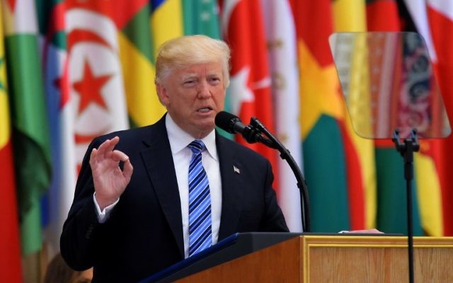 US President Donald Trump speaks during the Arabic Islamic American Summit at the King Abdulaziz Conference Center in Riyadh, Saudi Arabi, May 21, 2017. (AFP/MANDEL NGAN)