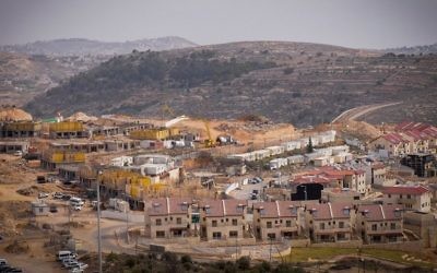A view of construction in the West Bank settlement of Efrat on January 26, 2017. (Gershon Elinson/Flash90)