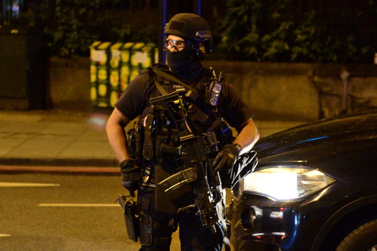 Lush Deadly Rampage At Uk Synagogue A Terrorist Attack - Police Wallpaper Illustration Lush Deadly Rampage At Uk Synagogue A Terrorist Attack - Police Wallpaper Illustration