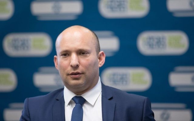 Education Minister and Jewish Home party leader Naftali Bennett leads a faction meeting at the Knesset, June 19, 2017. (Yonatan Sindel/Flash90)