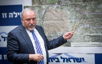 Defense Avigdor Liberman leads a faction meeting of his Yisrael Beytenu faction at the Knesset, July 10, 2017. (Yonatan Sindel/Flash90) 