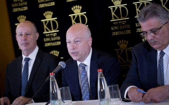 US President Donald Trump's Middle East envoy Jason Greenblatt (C) sits next to Israel's Regional Cooperation Minister Tzachi Hanegbi (L) and Mazen Ghoneim (R), head of the Palestinian Water Authority,  during a news conference about a water-sharing agreement between Jordan, Israel and the Palestinian Authority, in Jerusalem, July 13, 2017. (Yonatan Sindel/Flash90)
