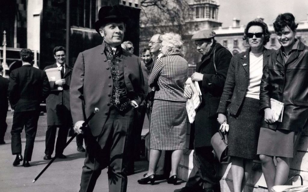 Labour MP Leo Abse turned up at the House of Commons on June 6, 1965 for the Budget wearing a curry-colored suit with a strong 18th Century influence including a waistcoat of the period.
 (Keystone Pictures USA / Alamy Stock Photo)
