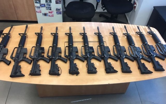 M16 rifles seized by police following the theft of rifles from an army base on May 27, 2017. (Israel Police)