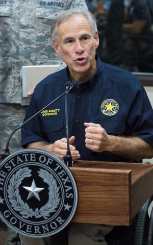 Texas Governor Greg Abbott gives a briefing at the State of Texas Emergency Command Center in Austin on August 27, 2017. (AFP Photo/Suzanne Cordeiro)