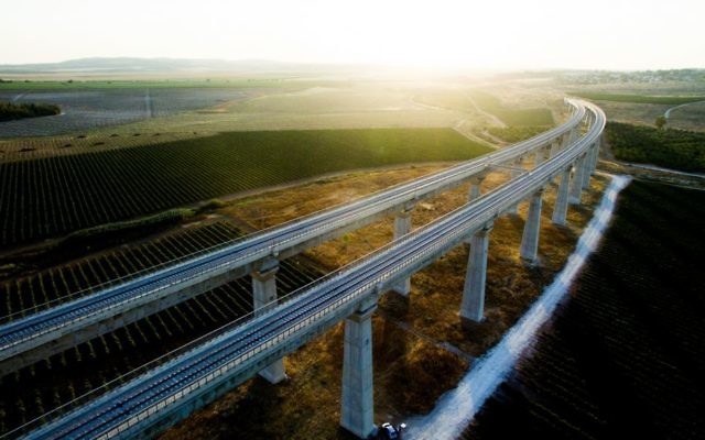 An Aerial view of the bridge for the fast train between Jerusalem and Tel Aviv, on July 3, 2017. (Gidi Avinary/Flash90)