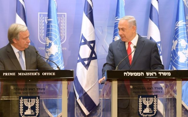 Prime Minister Benjamin Netanyahu (R) meets with Secretary-General of the United Nations António Guterres, at the PM's Office in Jerusalem on August 28, 2017. (Amos Ben Gershom/GPO)