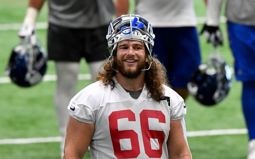 New York Giants player shows Jewish pride on and off the field