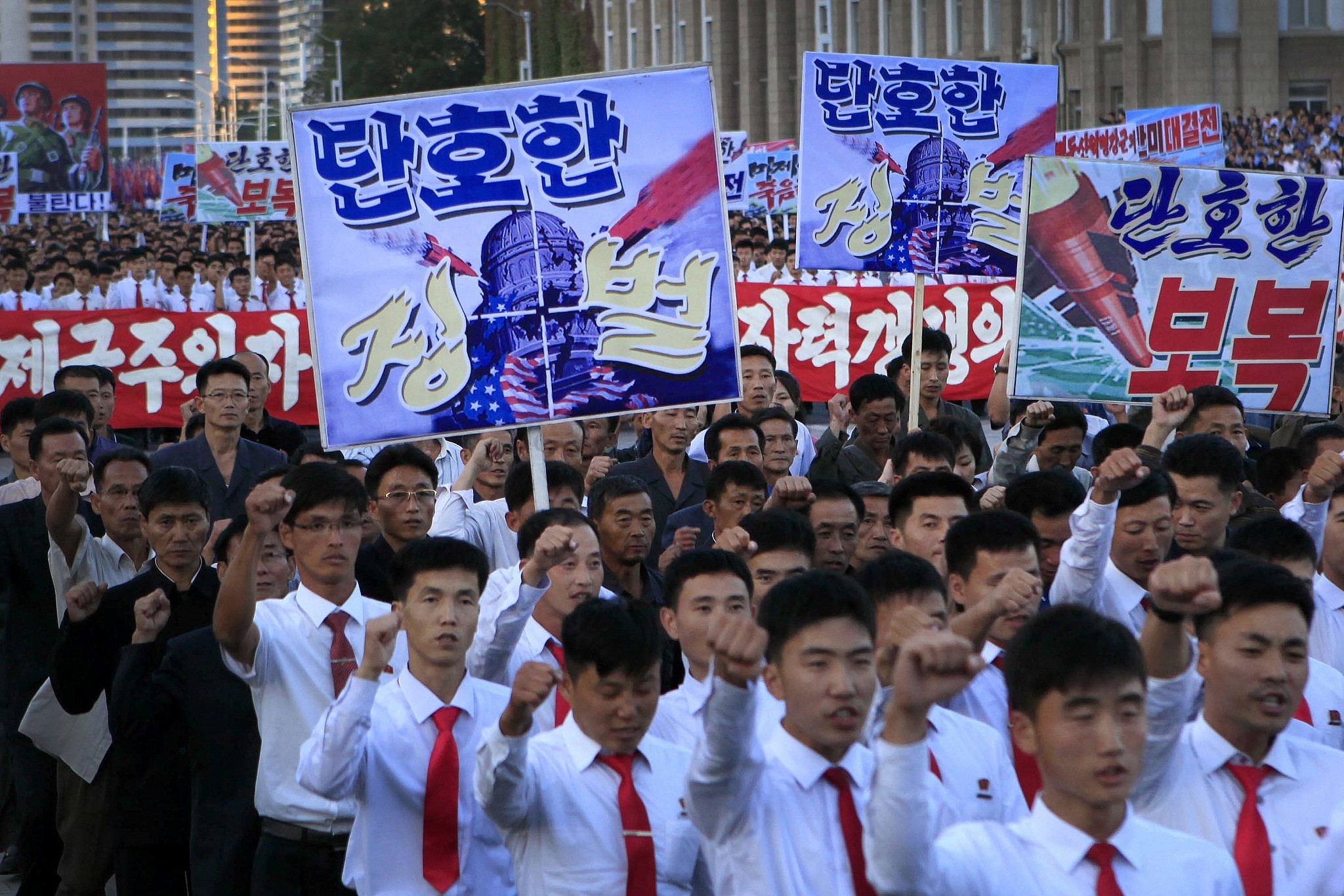 North Korea Stages Anti Us Rally As War Of Words Escalates The Times 