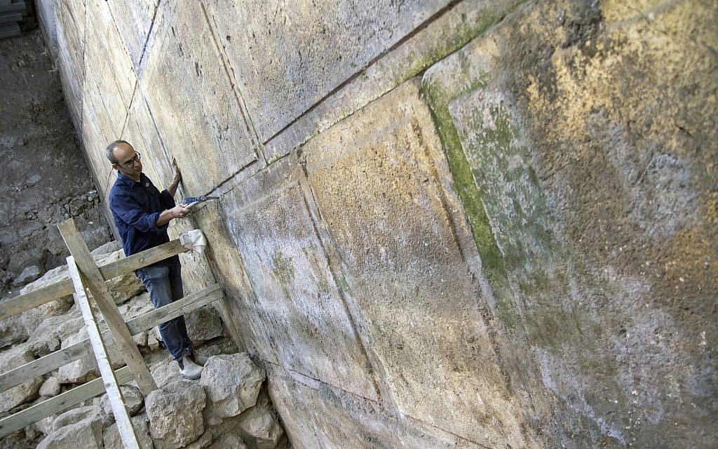 Eight courses of the Western Wall were discovered in the excavation.  (Yaniv Berman, courtesy of the Israel Antiquities Authority)