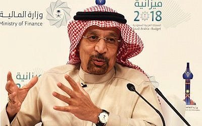Saudi Arabia's Minister of Energy, Industry and Mineral Resources, Khalid Al-Falih speaks during a press conference in Riyadh, on December 20, 2017. (AFP PHOTO / FAYEZ NURELDINE)