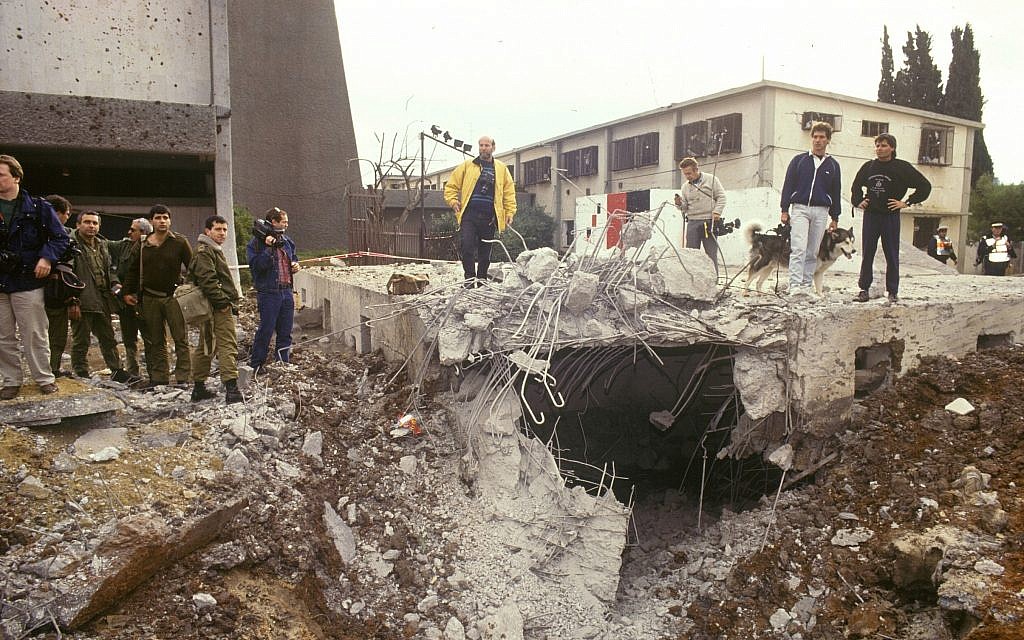 The destruction caused by an Iraqi Scud missile that hit the 'Danny House' in Tel Aviv's Hatikva neighborhood in January 1991. (Bamahane/