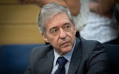 Yossi Beilin attends a Constitution, Law, and Justice, Committee meeting in the Knesset, on July 9, 2017. (Yonatan Sindel/Flash90)