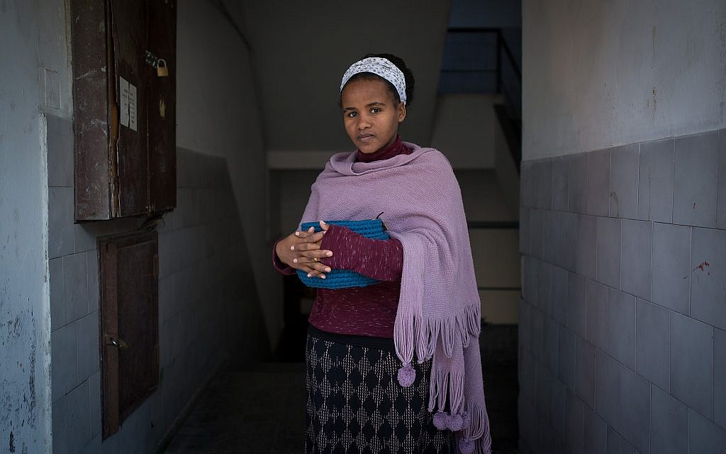 Selam, an asylum seeker who works with Kucinate - African Refugee Women's Collective, in Tel Aviv on February 14, 2018. (Miriam Alster/Flash90)